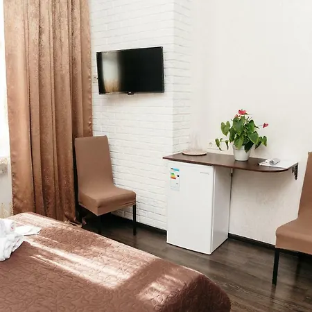 Mini Cozy Patio Odessza